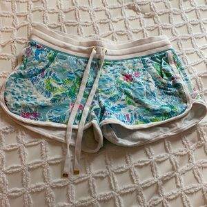 NWOT LILLY PULITZER SIZE XS SHORTS